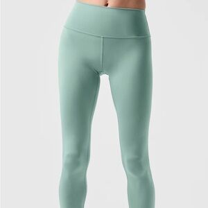 Alo women’s 7/8 airlift legging NWT!